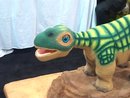 Большая модель рободинозавра Pleo на CES 2010 